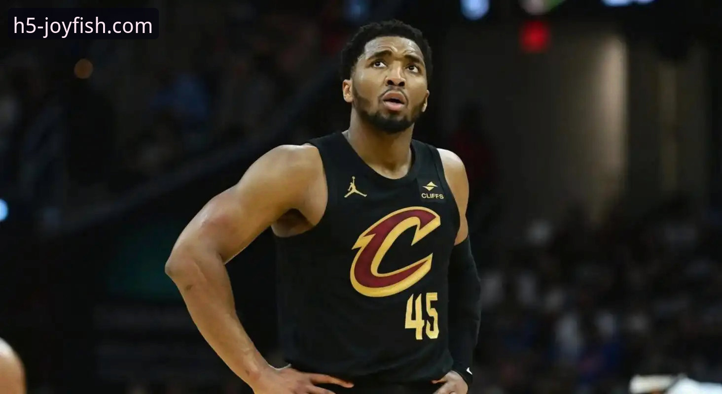 骑士主场力克魔术，米切尔42分引领连胜详解